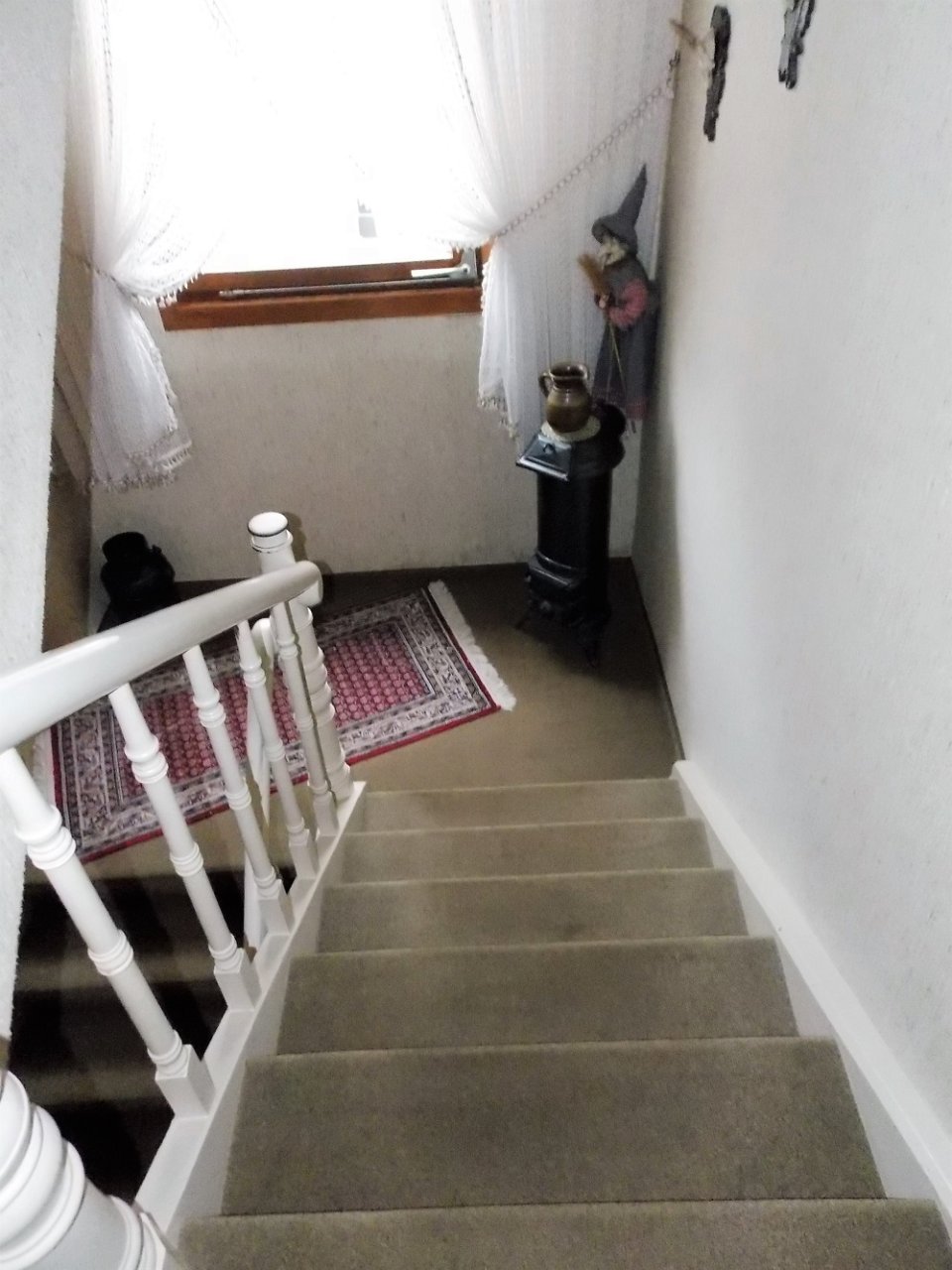 ordentliche Treppen im gesamten Haus 