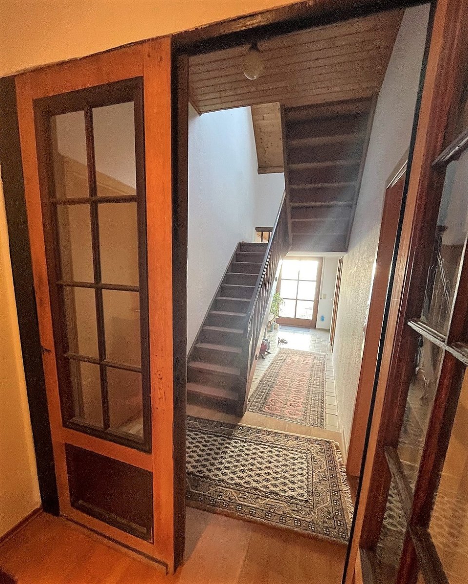 zweites Treppenhaus / Aufgang zum Dachgeschoss