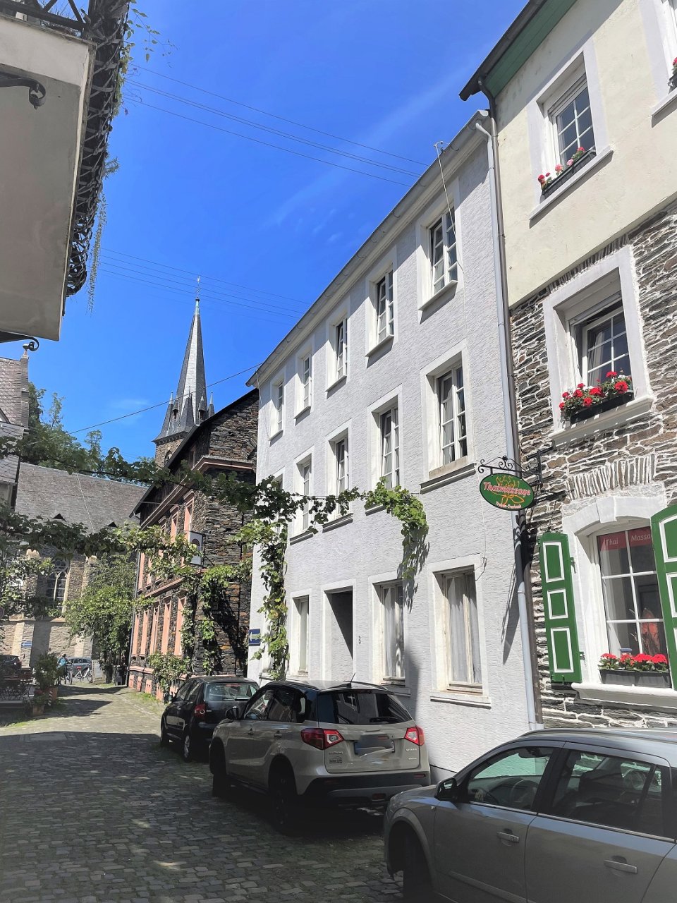 großes und helles Stadthaus / Herrenhaus an der schönen Mosel (vier Wohnungen/App.)