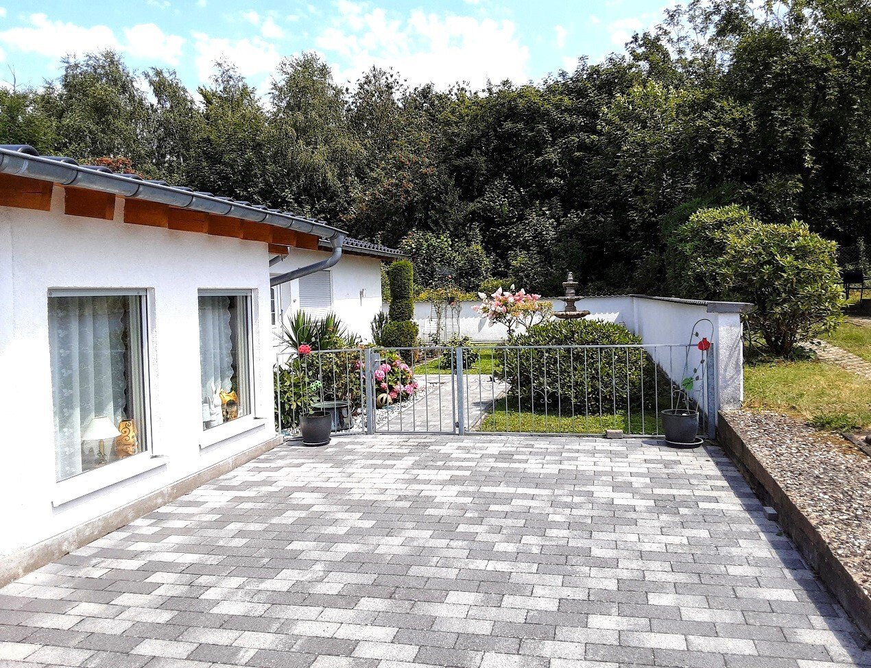 Kleiner, ruhiger Ort Nähe Blankenrath  Natur-/Sonnenlage für Familien od. Senioren geeignet  Wohnhaus in Ortsrandlage mit viel Natur und Platz