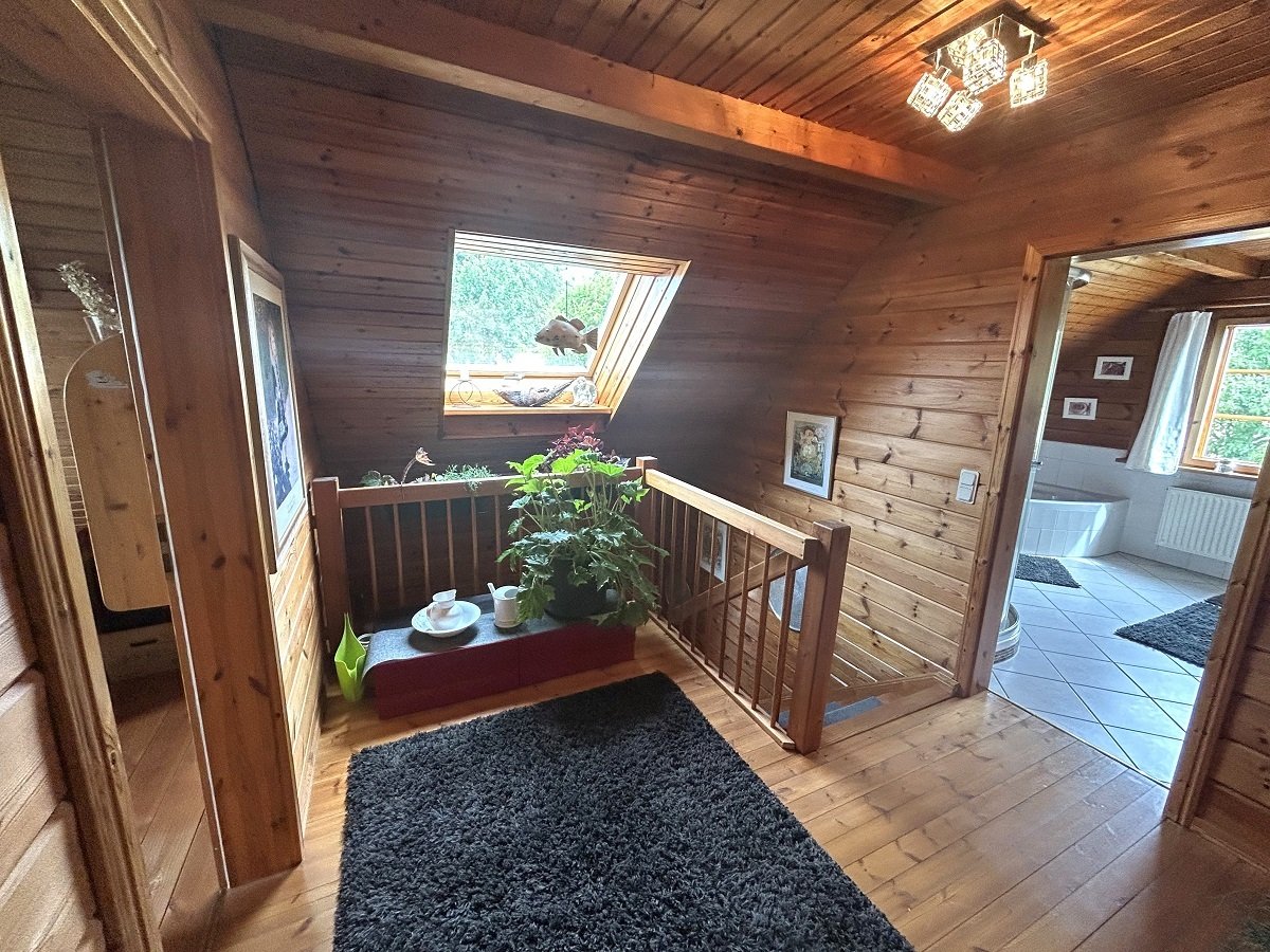 Wohnhaus in Top Lage Nähe der Stadt Zell an der Mosel  u. Nähe Blankenrath im Hunsrück  (Energisklasse B)