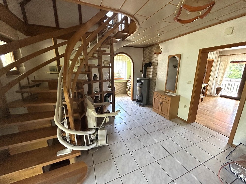 sehr solides und gut erhaltenes Einfamilien Wohnhaus im ruhigen Hunsrück Nähe Kirn / Bad-Kreuznach