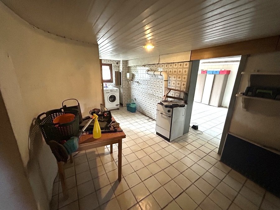 sehr solides und gut erhaltenes Einfamilien Wohnhaus im ruhigen Hunsrück Nähe Kirn / Bad-Kreuznach