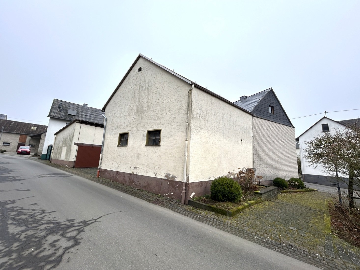 Bauernhaus mit viel Platz in Eifel Nähe der Stadt Mayen
