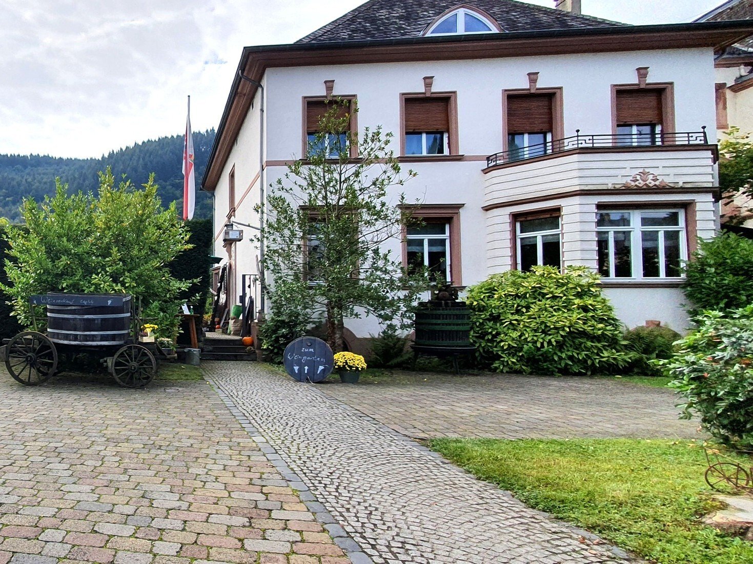 Traben-Trarbach: Mosel / Jugendstil-Villa mit Garten und großem Keller -hochwasserfrei- Traben-Trarbach: Mosel / Jugendstil-Villa mit Garten und großem Keller -hochwasserfrei-