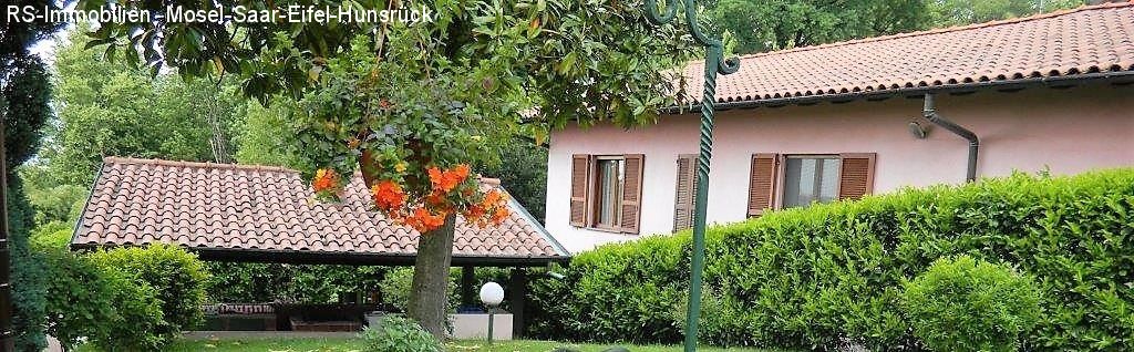 Villa in Italien Nähe Lago Maggiore, Varese und Mailand,  ruhiger, großer Garten und viel Grün