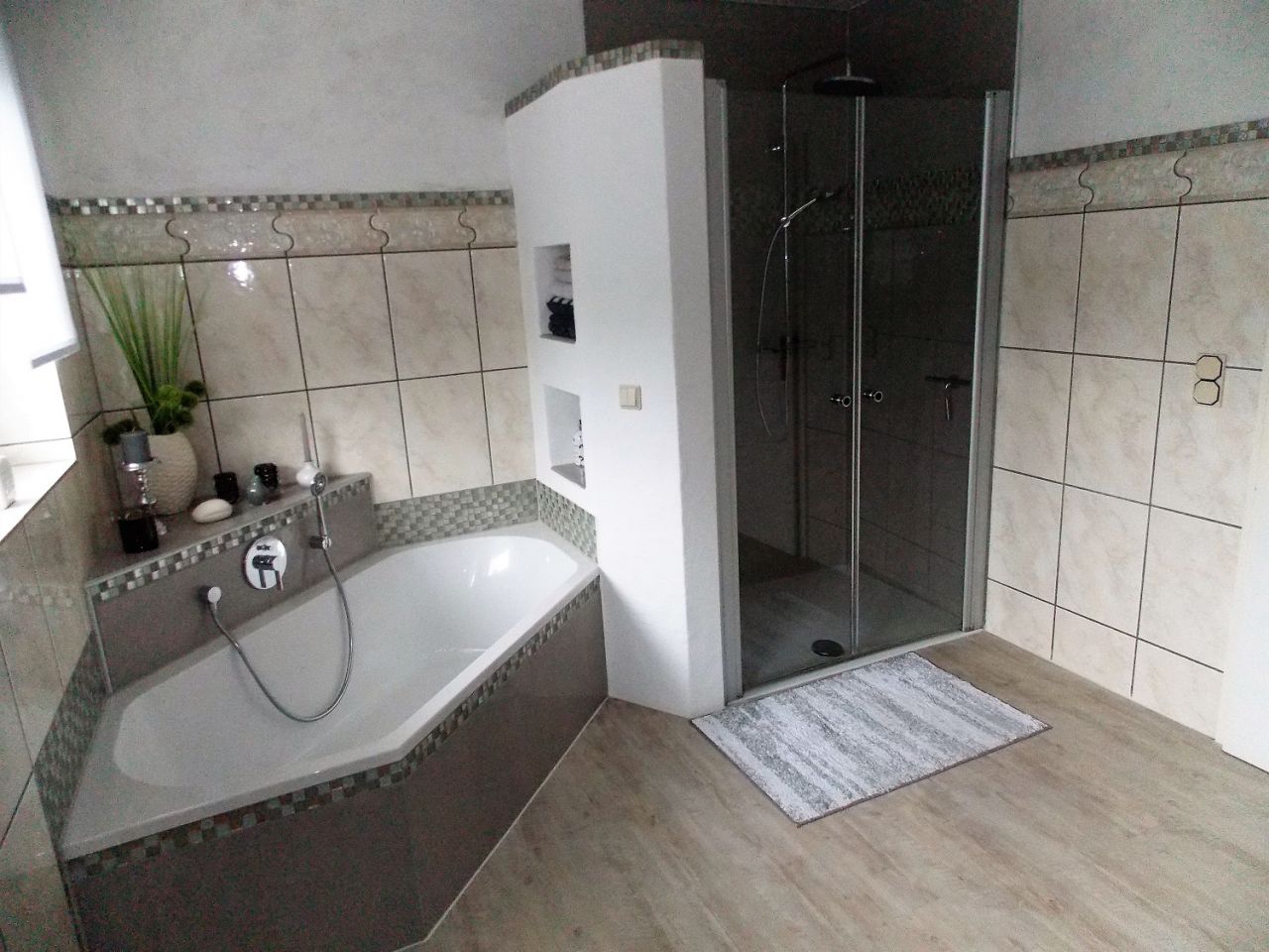 Elegantes und technisch hochwertiges Wohnhaus im Hunsrück  Nähe Kirn / Gewerbegebiet / Büro / Praxis oder Handwerk möglich 