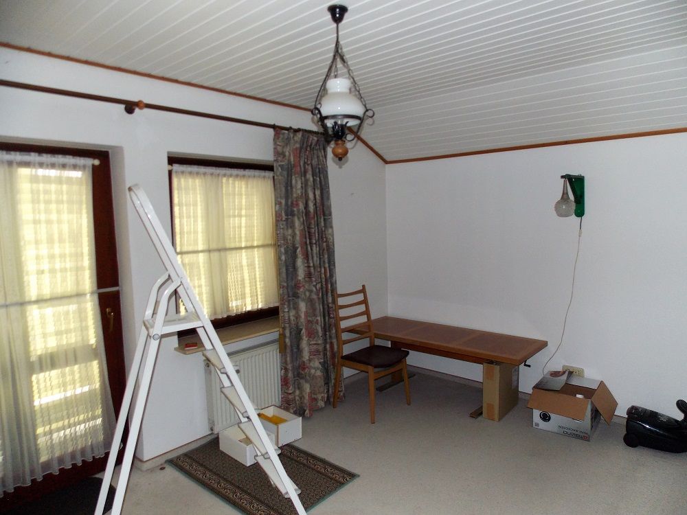 Einfamilien-Wohnhaus im Ortsteil  SCHWALL in sehr ruhiger Ortsrandlage / nur 30 Minuten bis Koblenz / sofort bezugsfertig !
