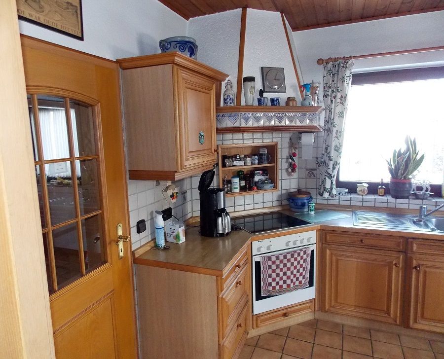 Einfamilien-Wohnhaus im Ortsteil  SCHWALL in sehr ruhiger Ortsrandlage / nur 30 Minuten bis Koblenz / sofort bezugsfertig !