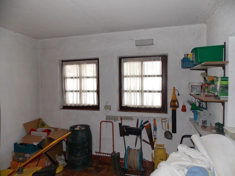 Einfamilien-Wohnhaus im Ortsteil  SCHWALL in sehr ruhiger Ortsrandlage / nur 30 Minuten bis Koblenz / sofort bezugsfertig !