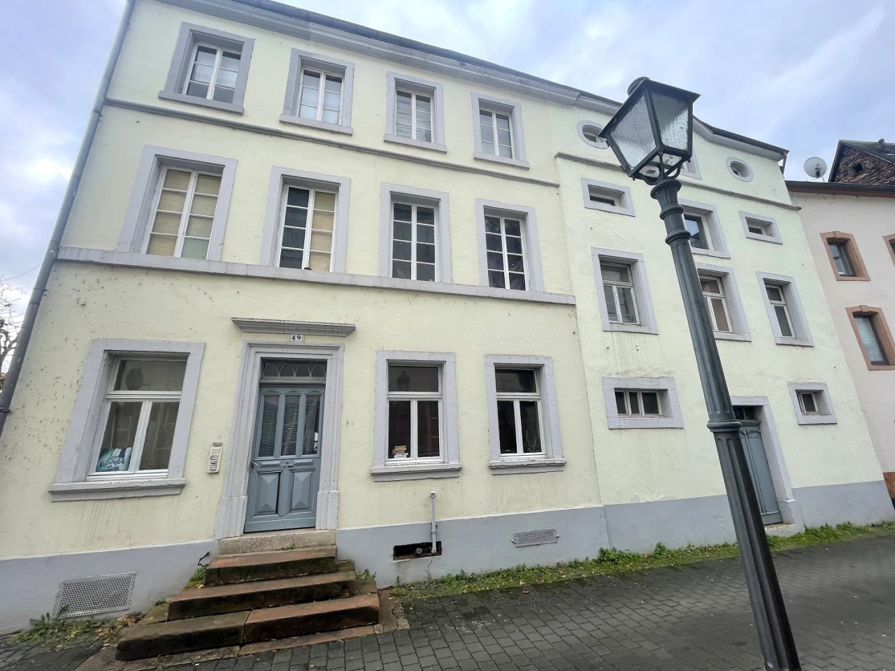 Eingang von der romatischen Straße -Staden- Eingang von der romatischen Straße -Staden-