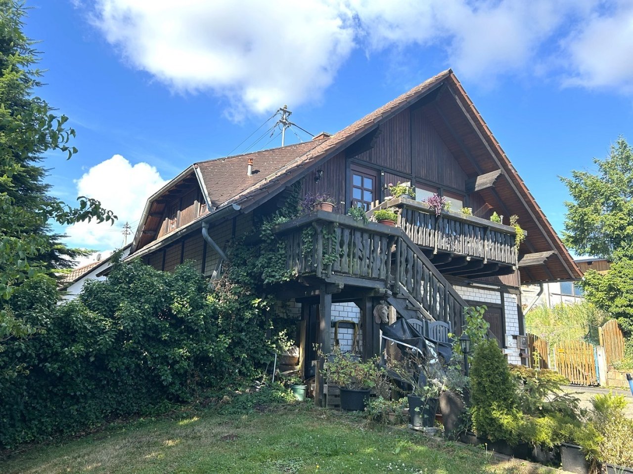 Nebenhaus / Haus 1 Bj. 1981 als Fachwerkhaus