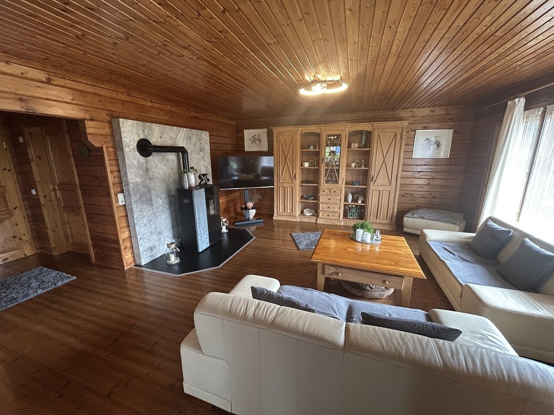 EG Wohnzimmer mit Zugang zum Garten/Terrasse EG Wohnzimmer mit Zugang zum Garten/Terrasse