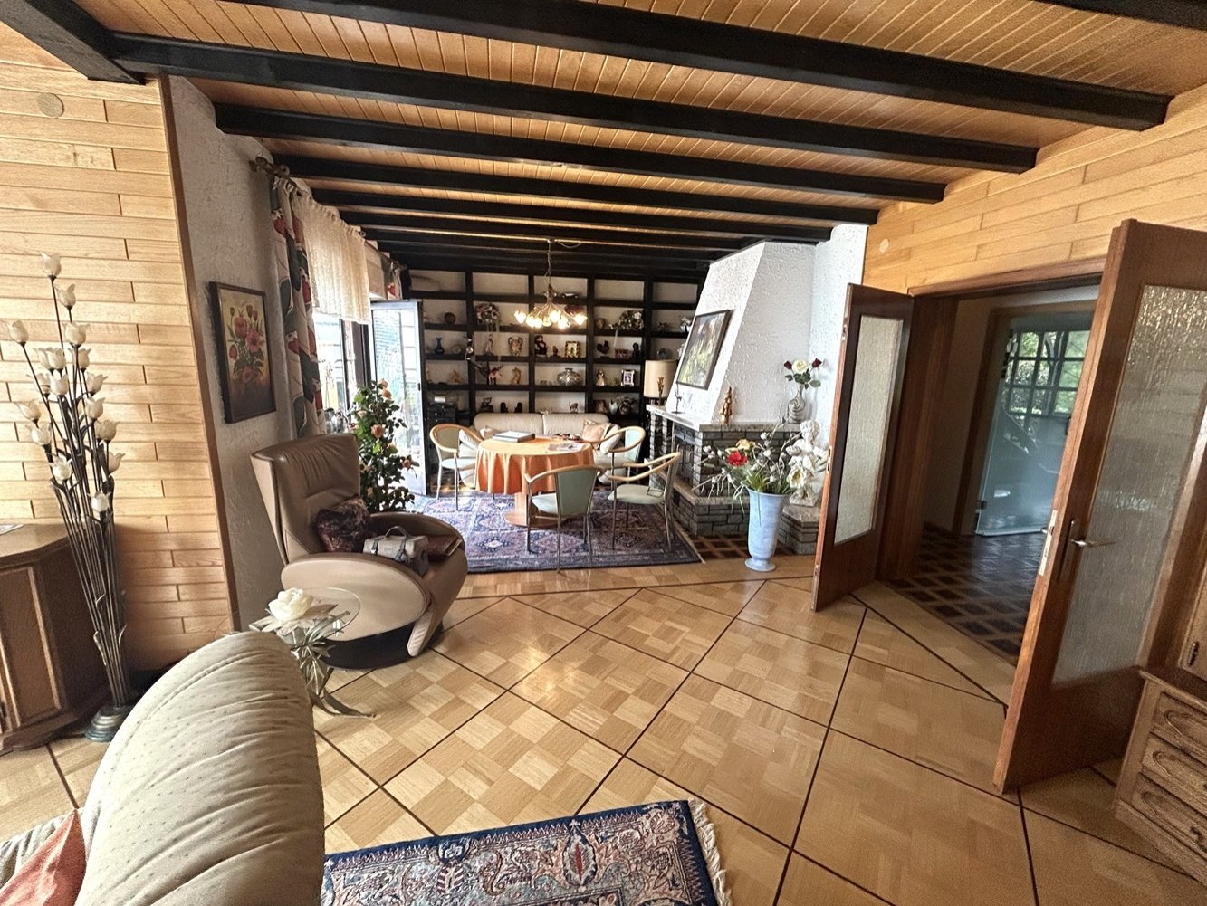 direkter Zugang zum Garten und zum Wintergarten direkter Zugang zum Garten und zum Wintergarten