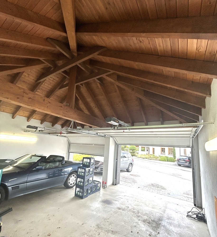 die neue Garage / weitere Garagen vorhanden die neue Garage / weitere Garagen vorhanden