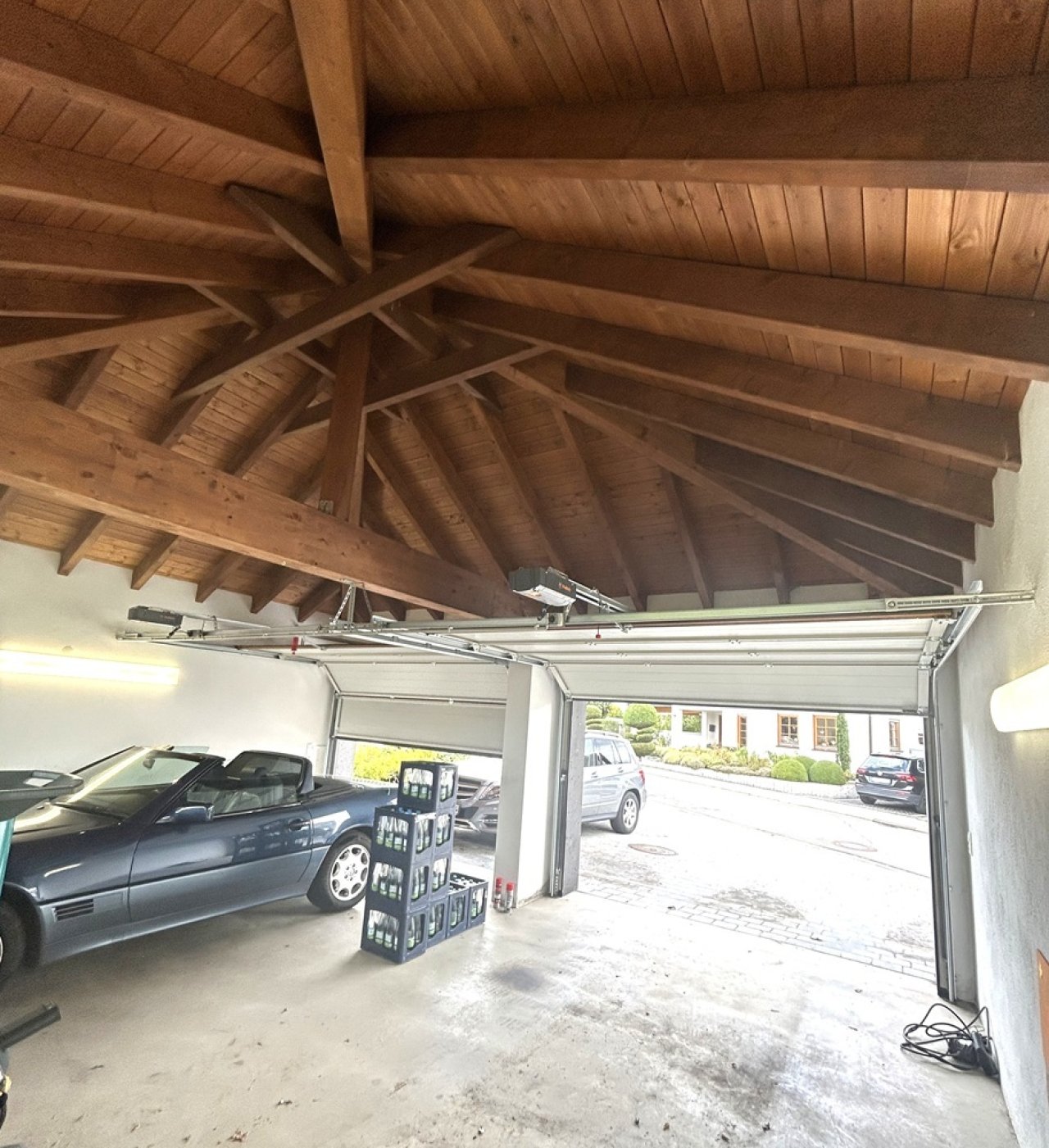 die neue Garage / weitere Garagen vorhanden die neue Garage / weitere Garagen vorhanden