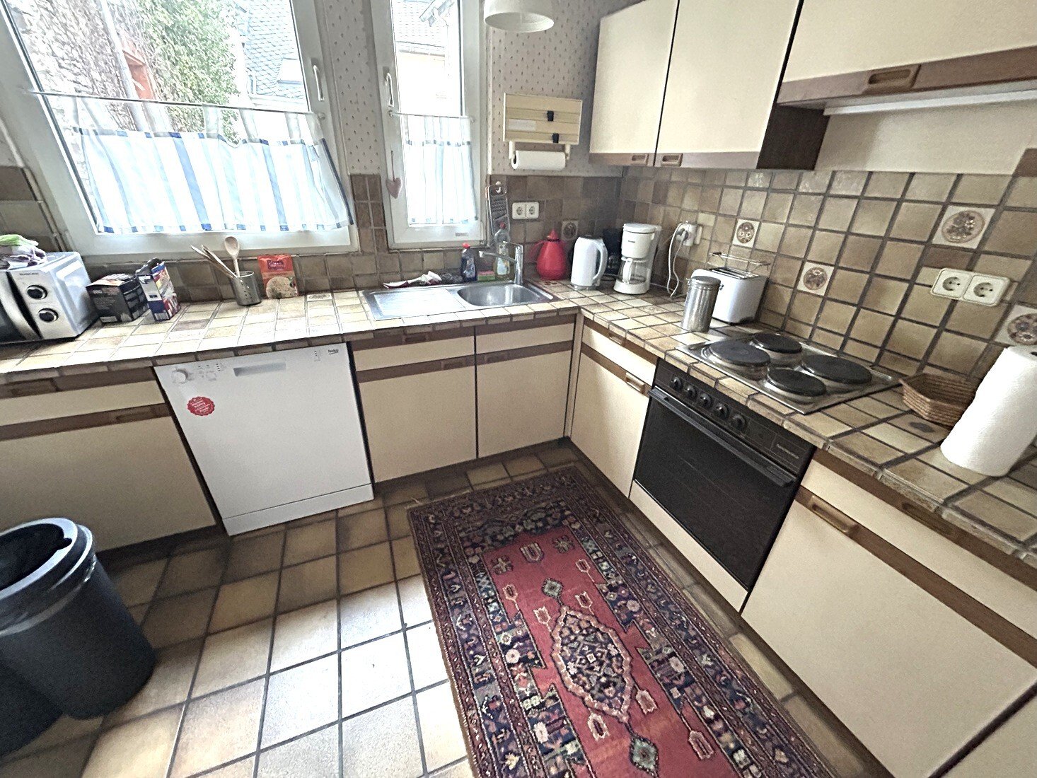 voll ausgestatte Küche im 1. OG voll ausgestatte Küche im 1. OG