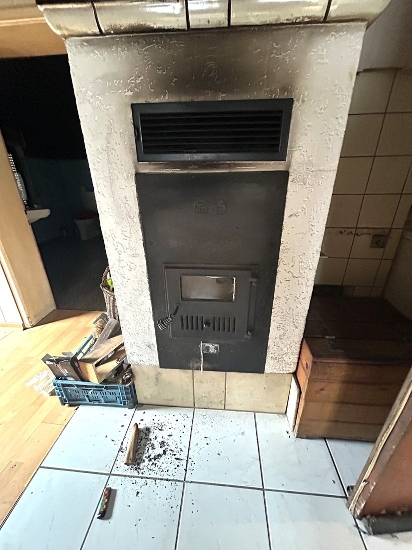 Holz-Kamin-Ofen Holz-Kamin-Ofen