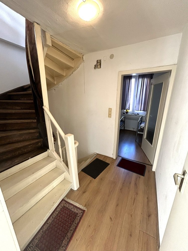Treppenhaus hier 2. OG Treppenhaus hier 2. OG