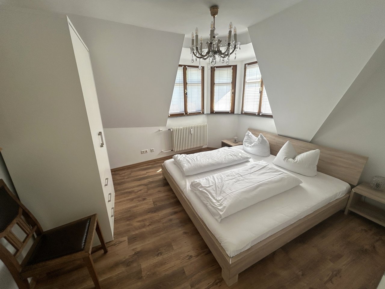 romantisches Schlafzimmer, viel Platz und herrlicher Sicht romantisches Schlafzimmer, viel Platz und herrlicher Sicht