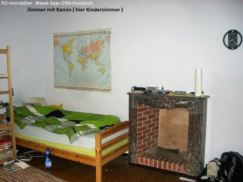 Zimmer-Beispiel mit Kamin