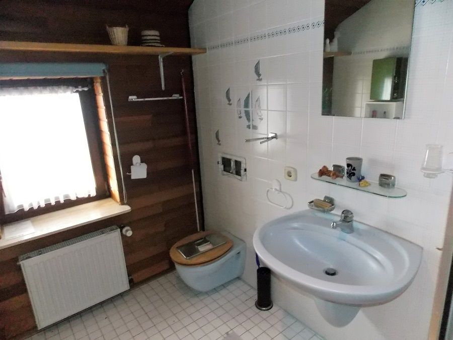 zwei Bäder im OG zwei Bäder im OG