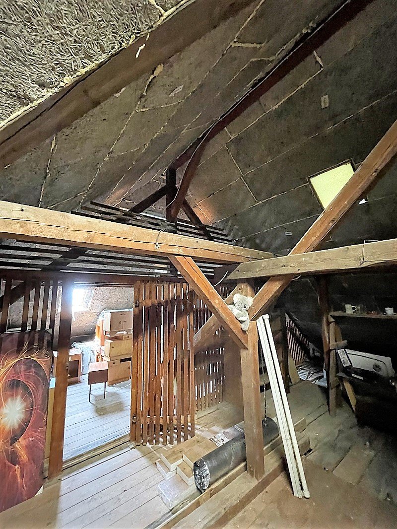 Dachboden noch ausbaufähig (ca. 21 x 14 Meter)