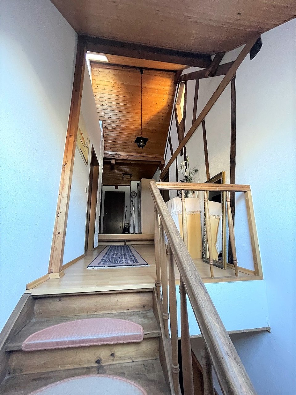 Treppenhaus zum Dachgeschoss 