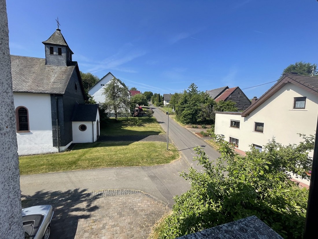 schöner Blick aus dem Küchen-/Esszimmerfenster